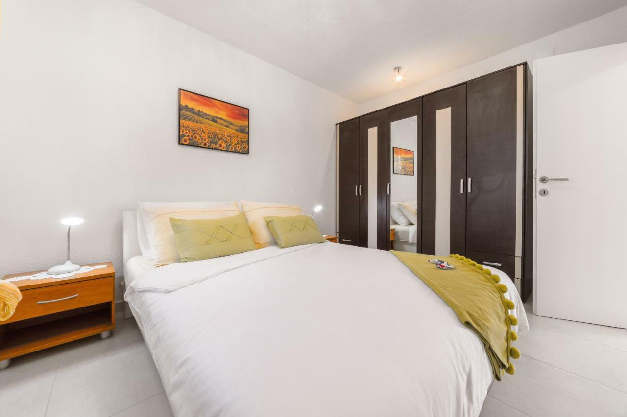 Apartments Lipic Vodice Ngoại thất bức ảnh